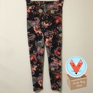 💰Crazy Paisley Buttersoft Leggings